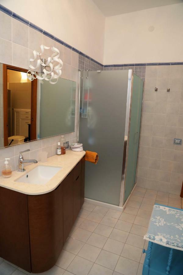 Luxury Apt Apartment Calasetta Luaran gambar