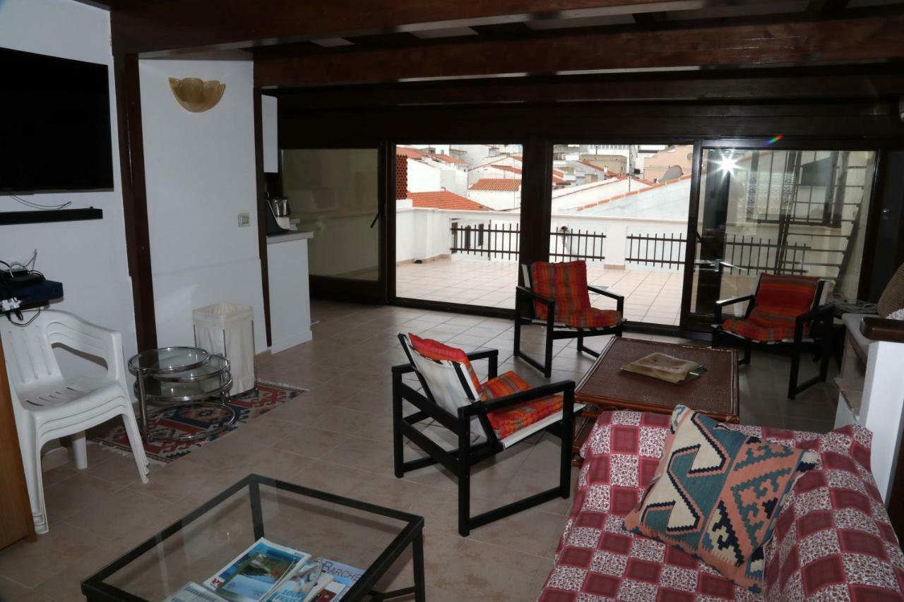 Luxury Apt Apartment Calasetta Luaran gambar