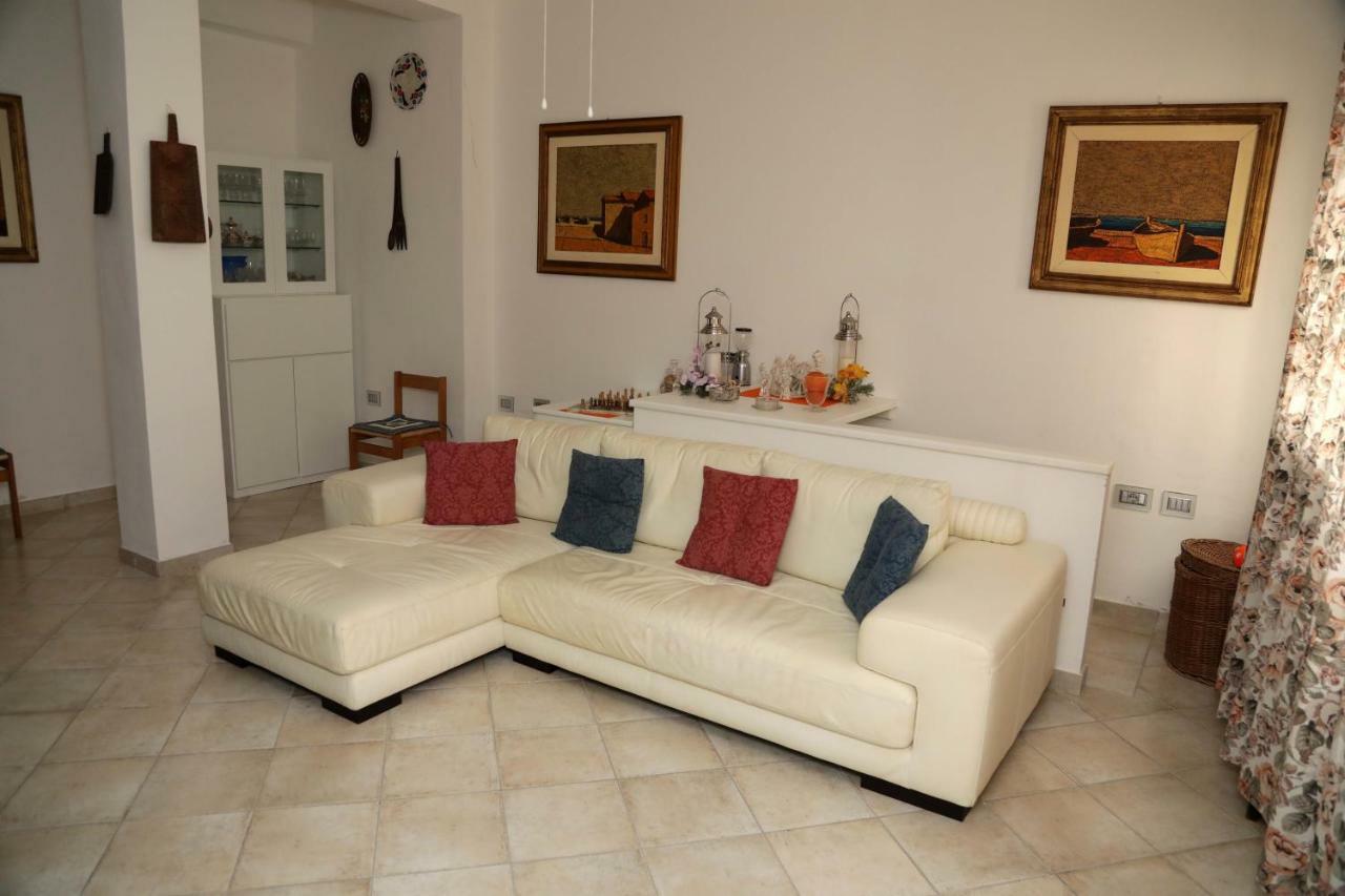 Luxury Apt Apartment Calasetta Luaran gambar