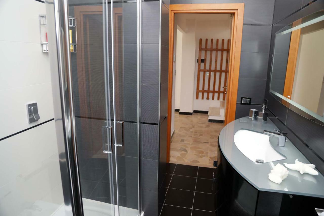 Luxury Apt Apartment Calasetta Luaran gambar