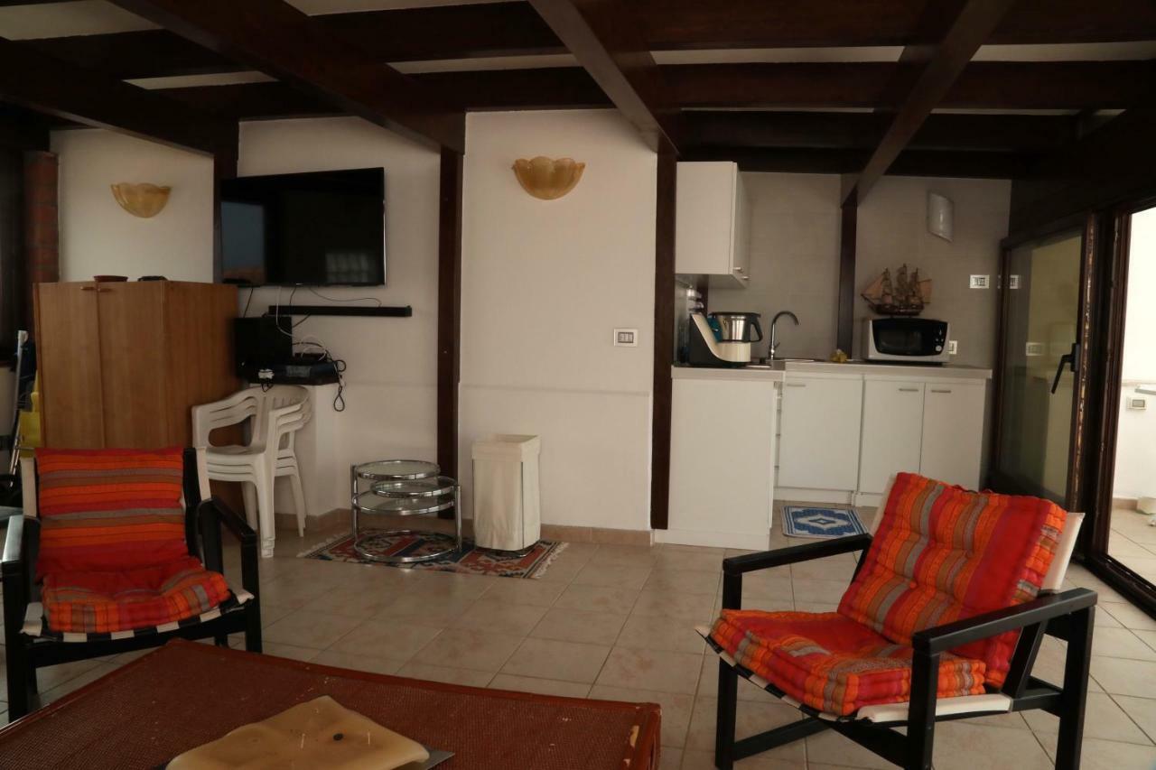 Luxury Apt Apartment Calasetta Luaran gambar