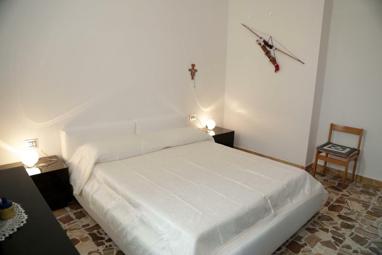 Luxury Apt Apartment Calasetta Luaran gambar